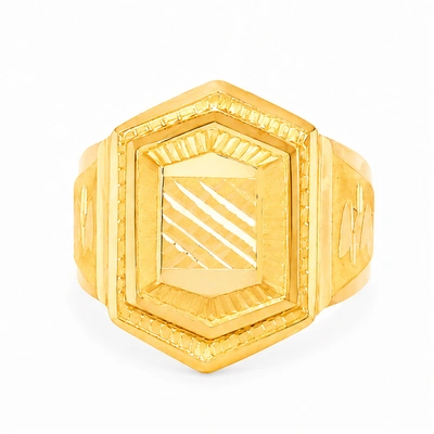 The GGR050311171 Gold Gents Ring