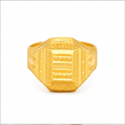 The GGR021521026 Gold Gents Ring