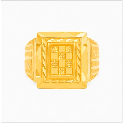 The GGR050311955 Gold Gents Ring
