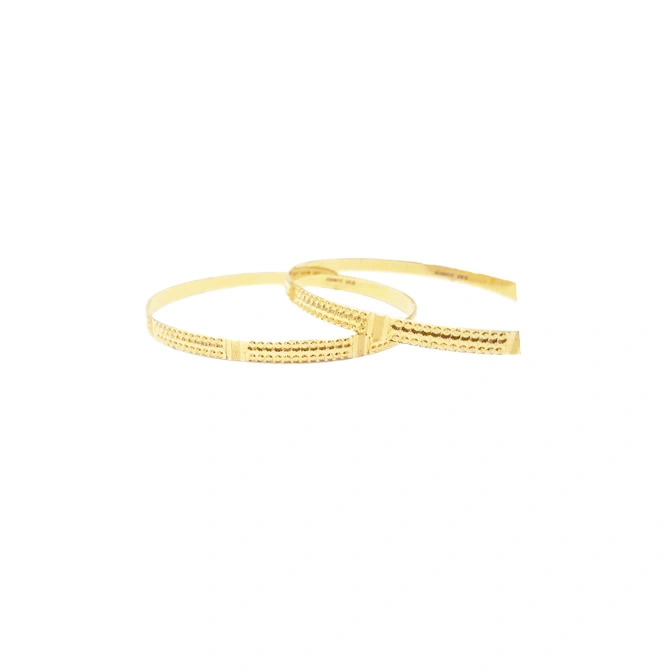 The GBG00254813 Gold Bangle