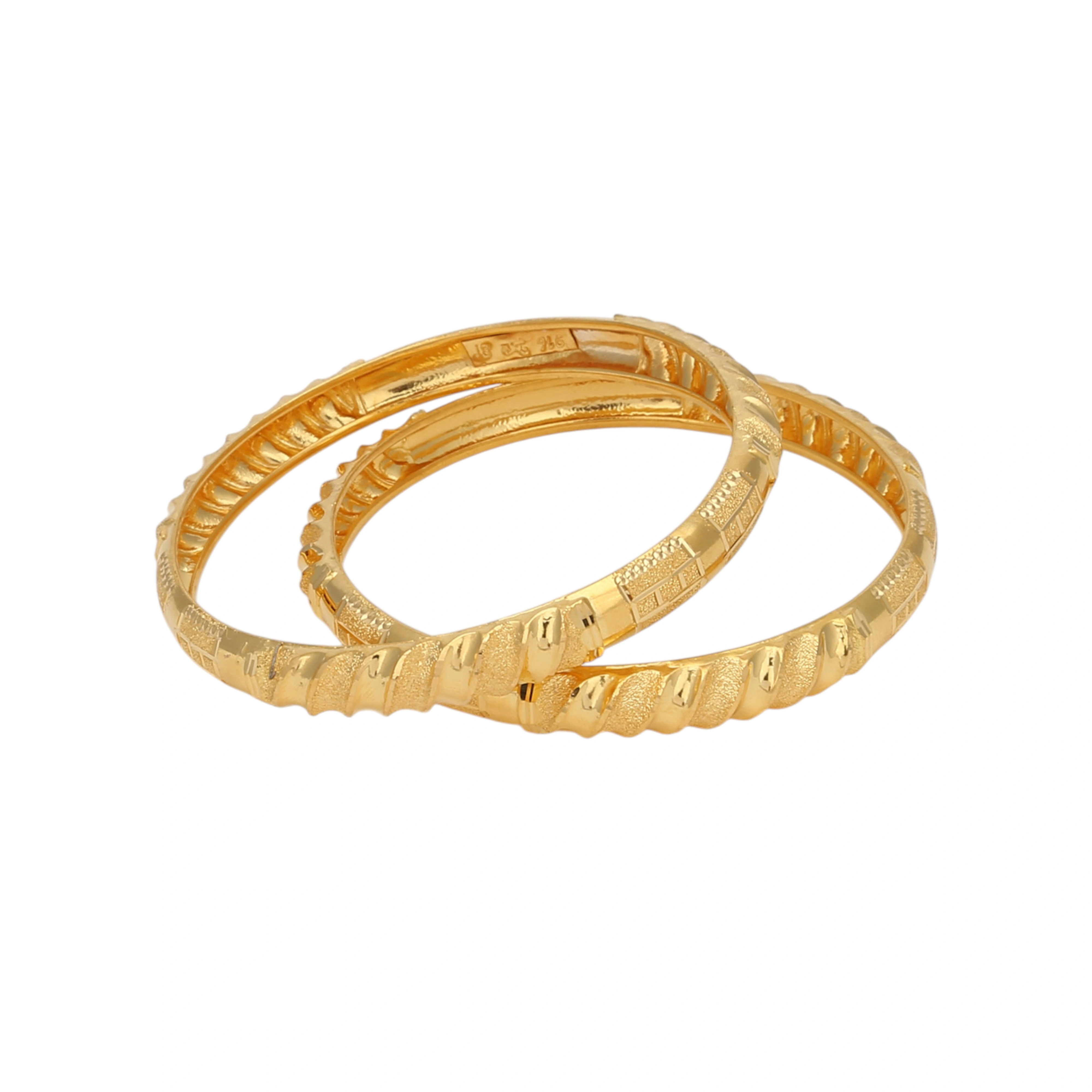 The GBG021520379 Gold Bangle