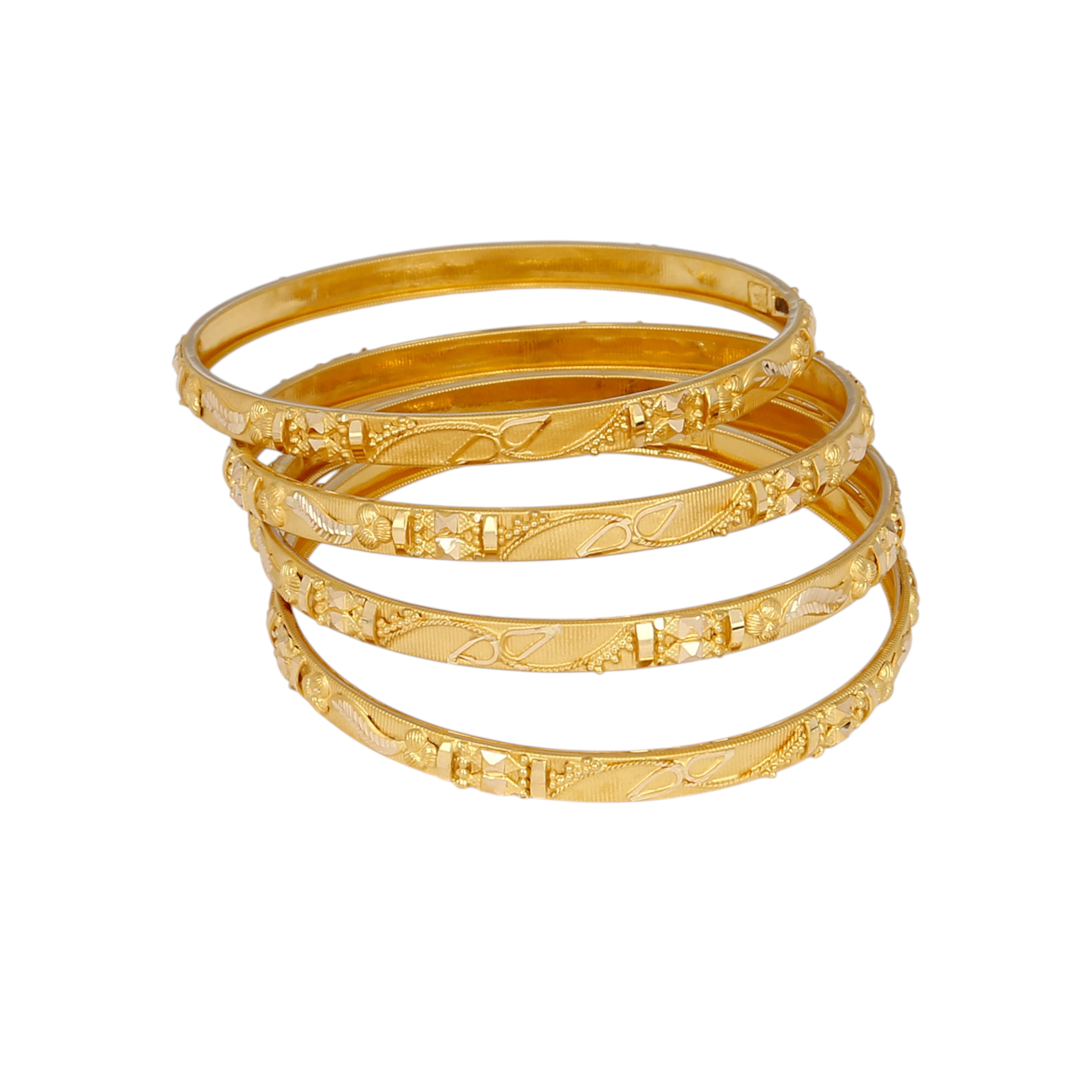 The GBG025615973 Gold Bangle