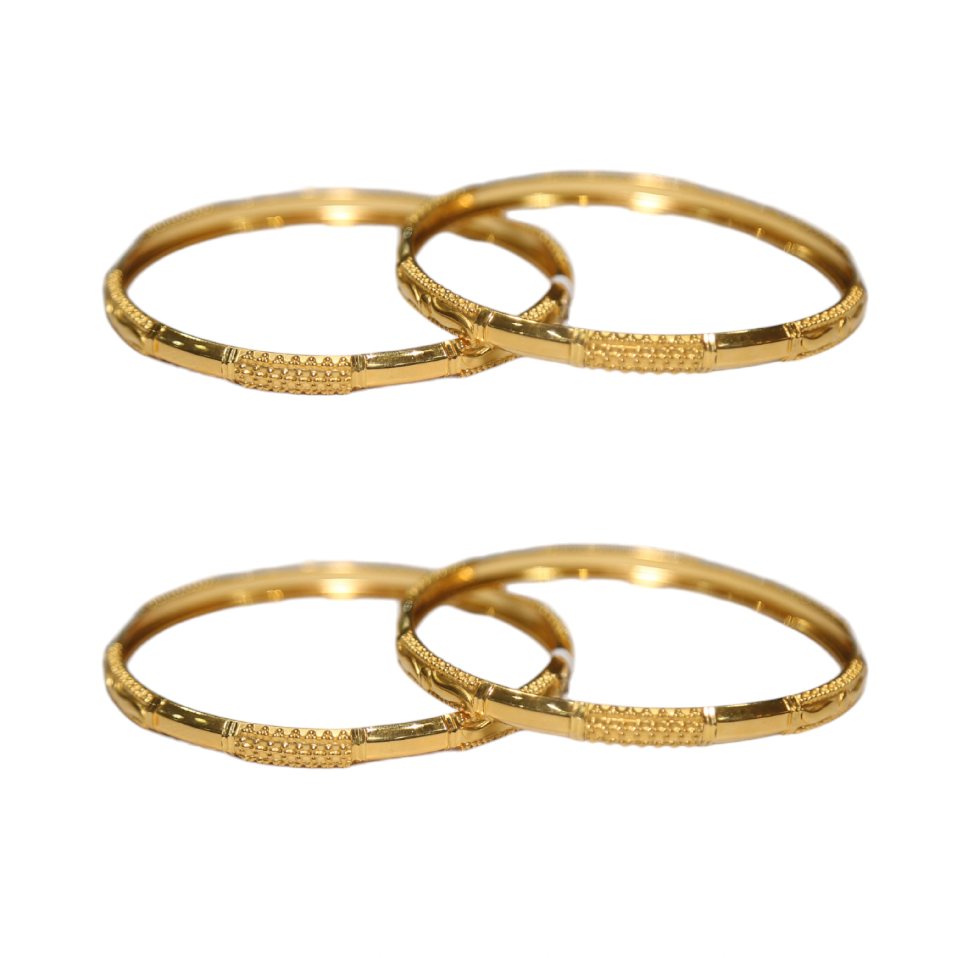 The GBG026511240 Gold Bangle