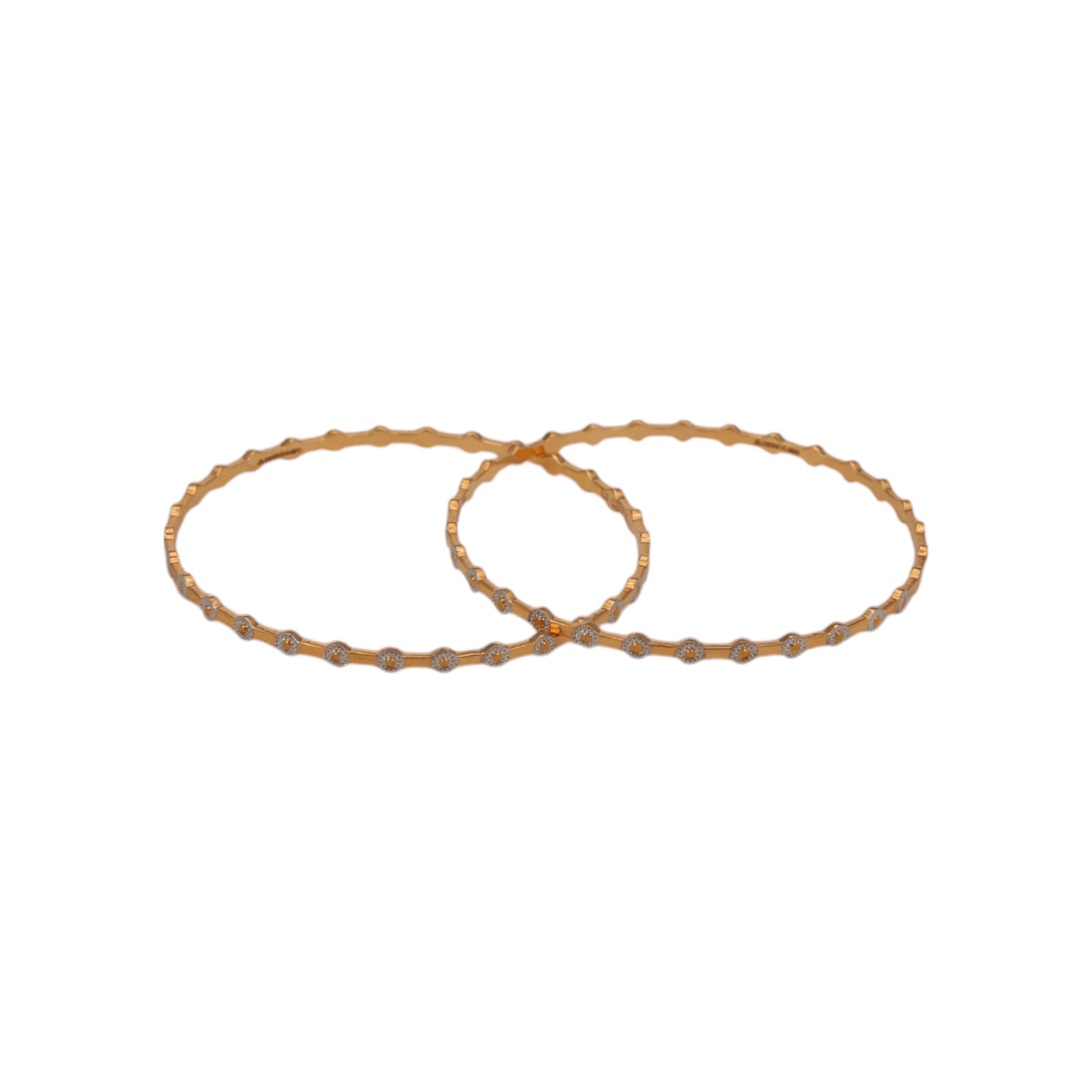 The GBG028210075 Gold Bangle