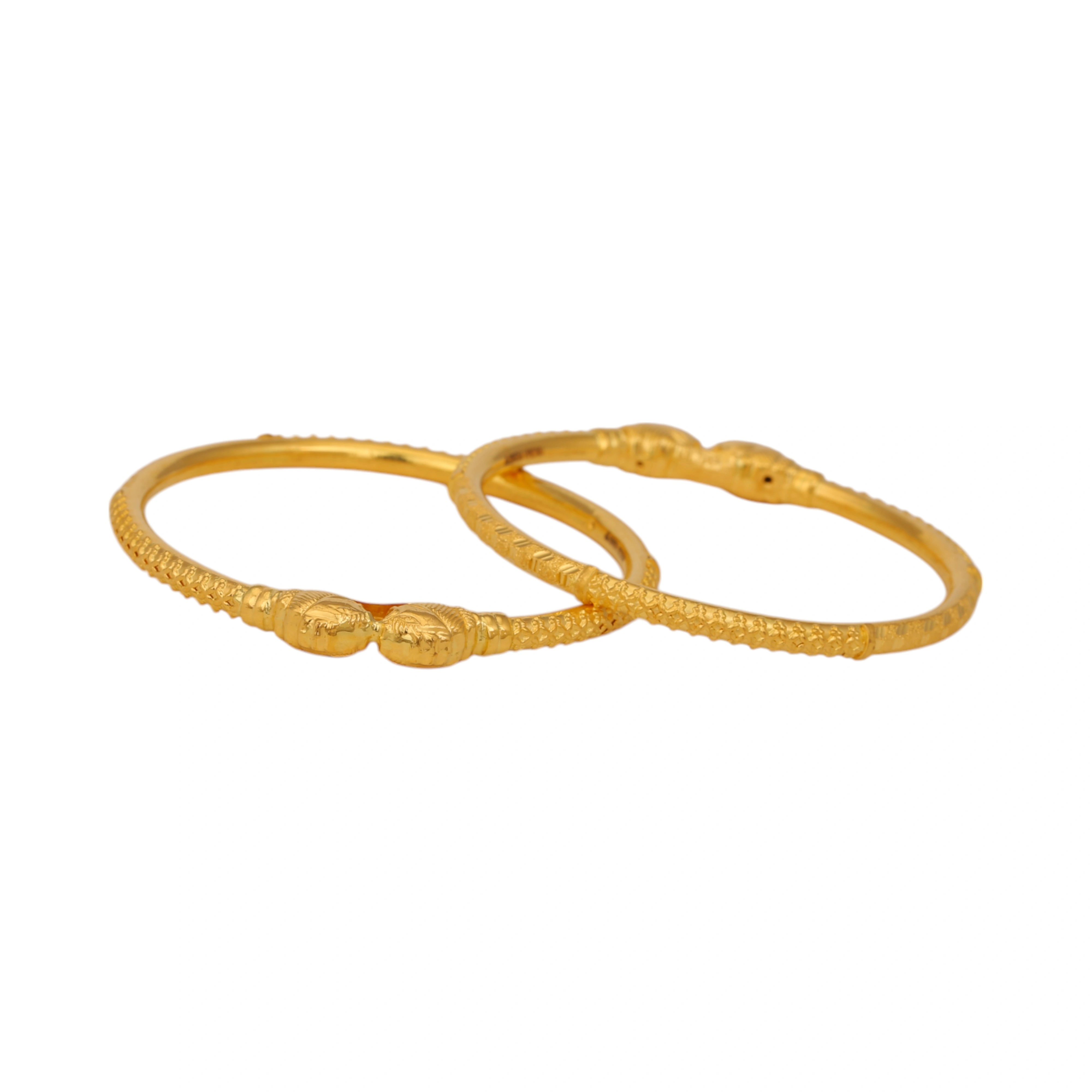 The GBG028700150 Gold Bangle
