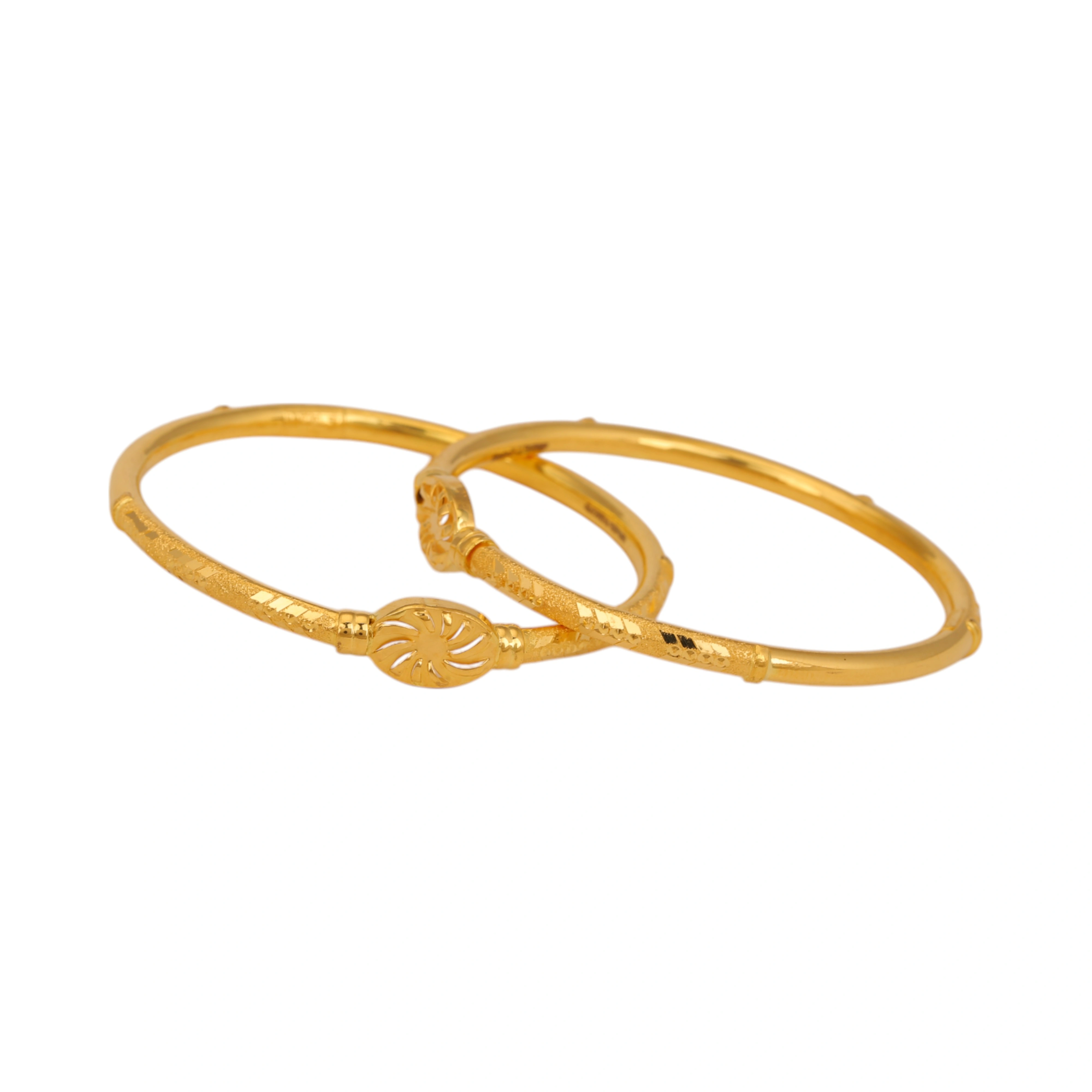 The GBG028700189 Gold Bangle