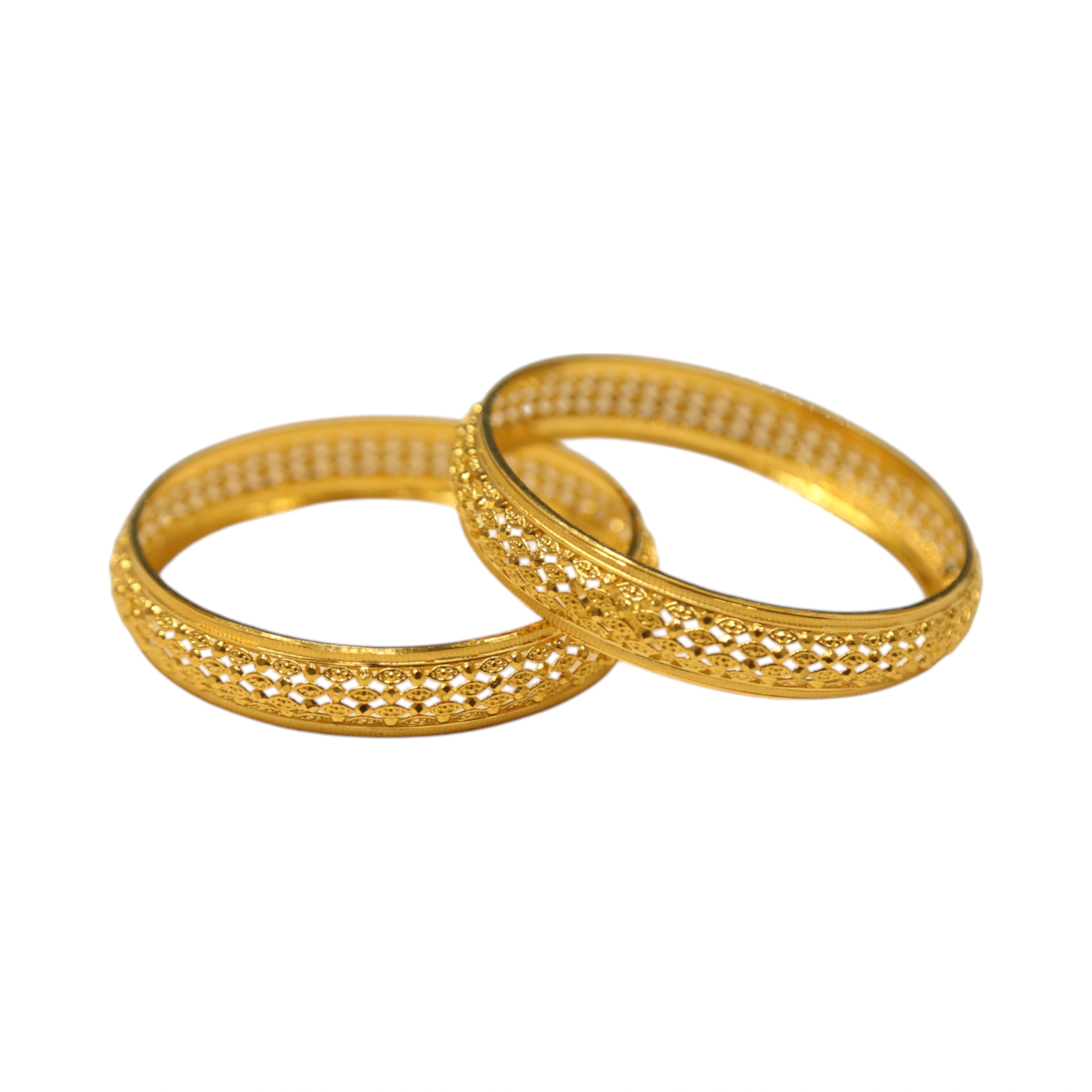 The GBG029000027 Gold Bangle