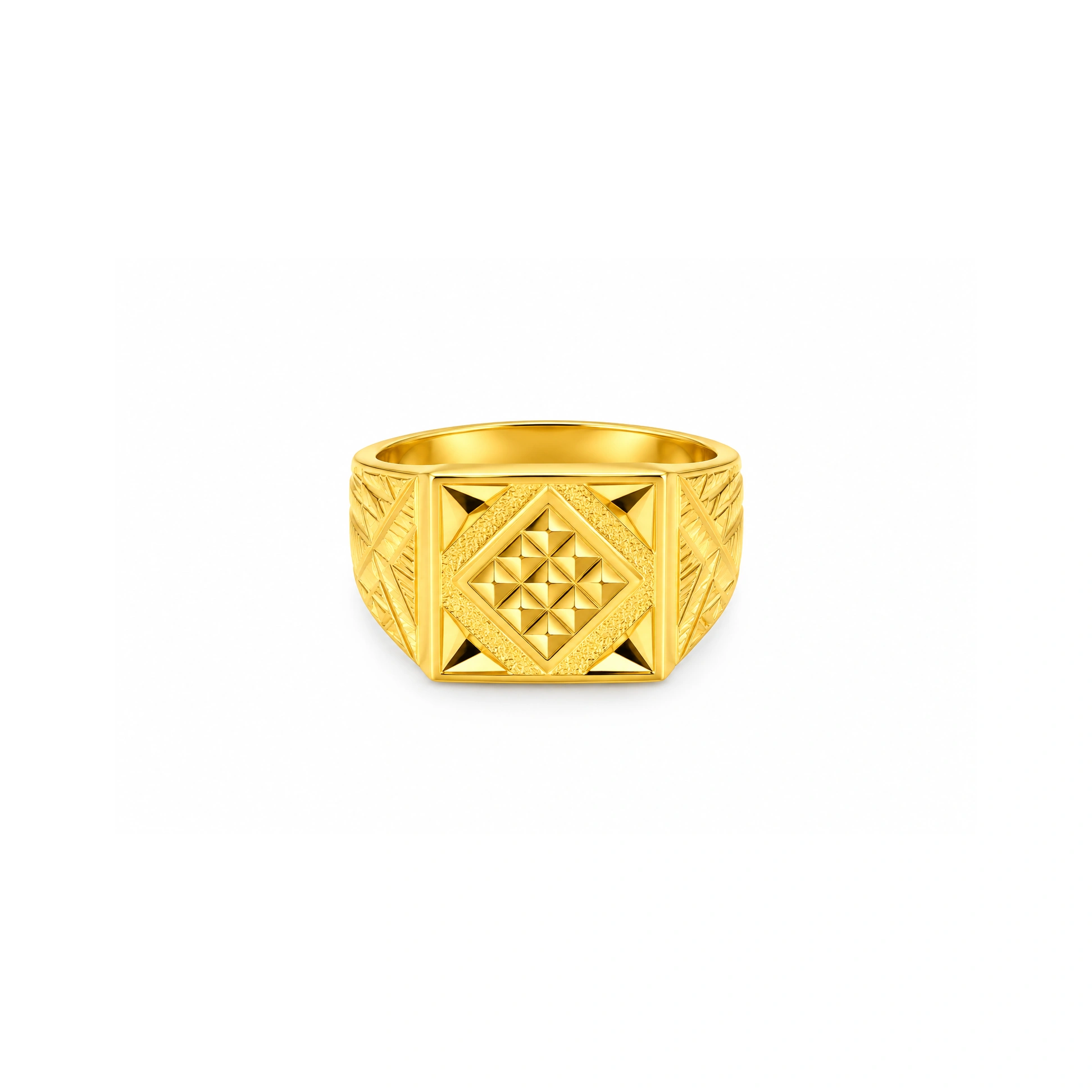 The GGR05030556 Gold Gents Ring