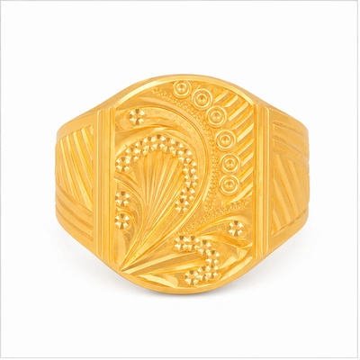 The GGR050310466 Gold Gents Ring