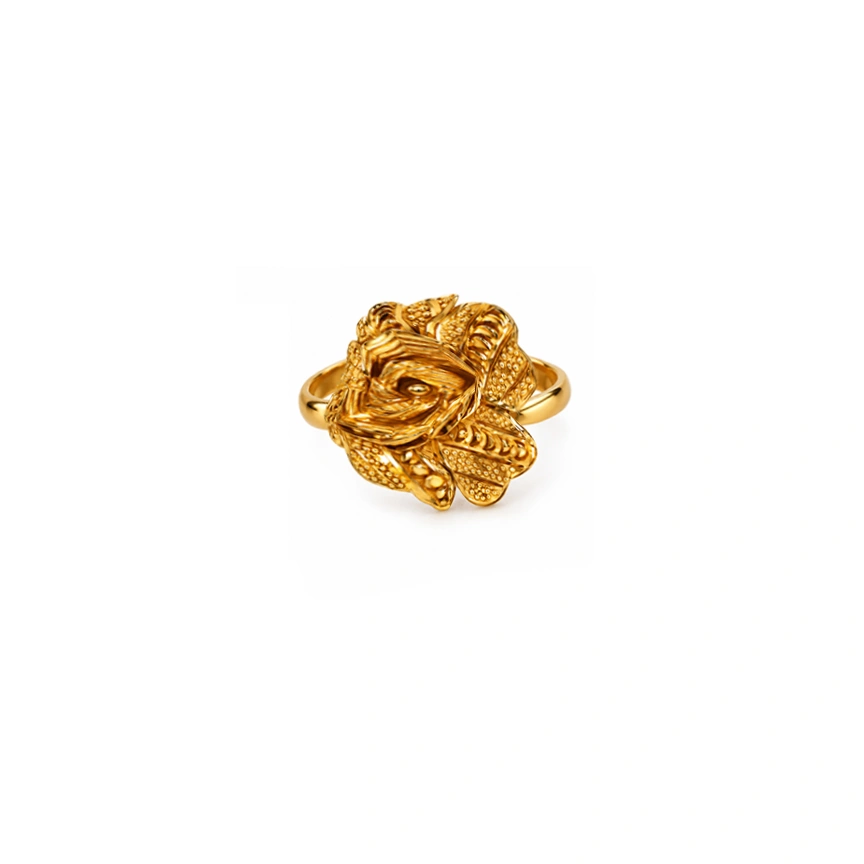 The GLR081010001 Gold Ladies Ring