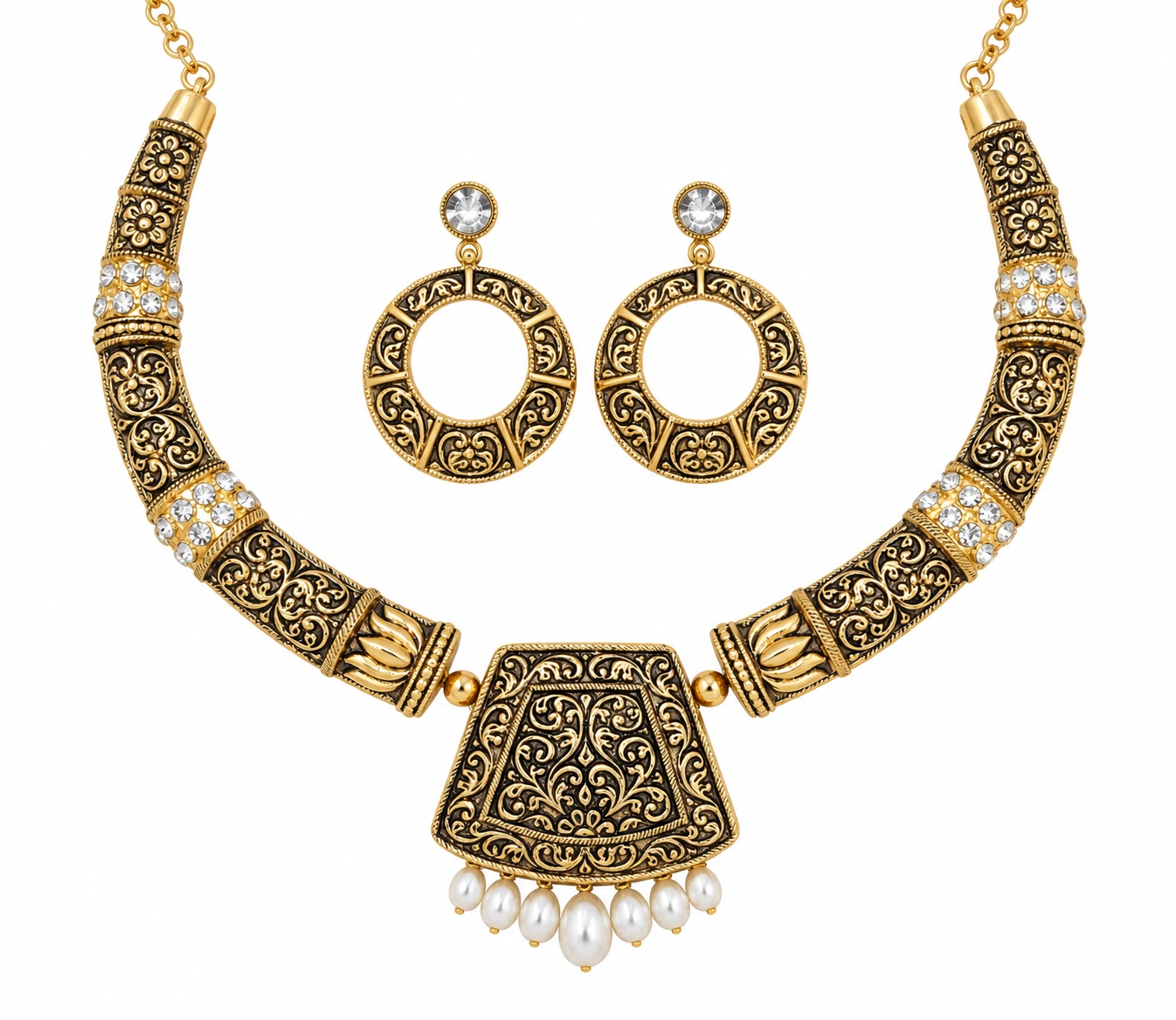 The GSS026111104 Gold Short Necklace Set