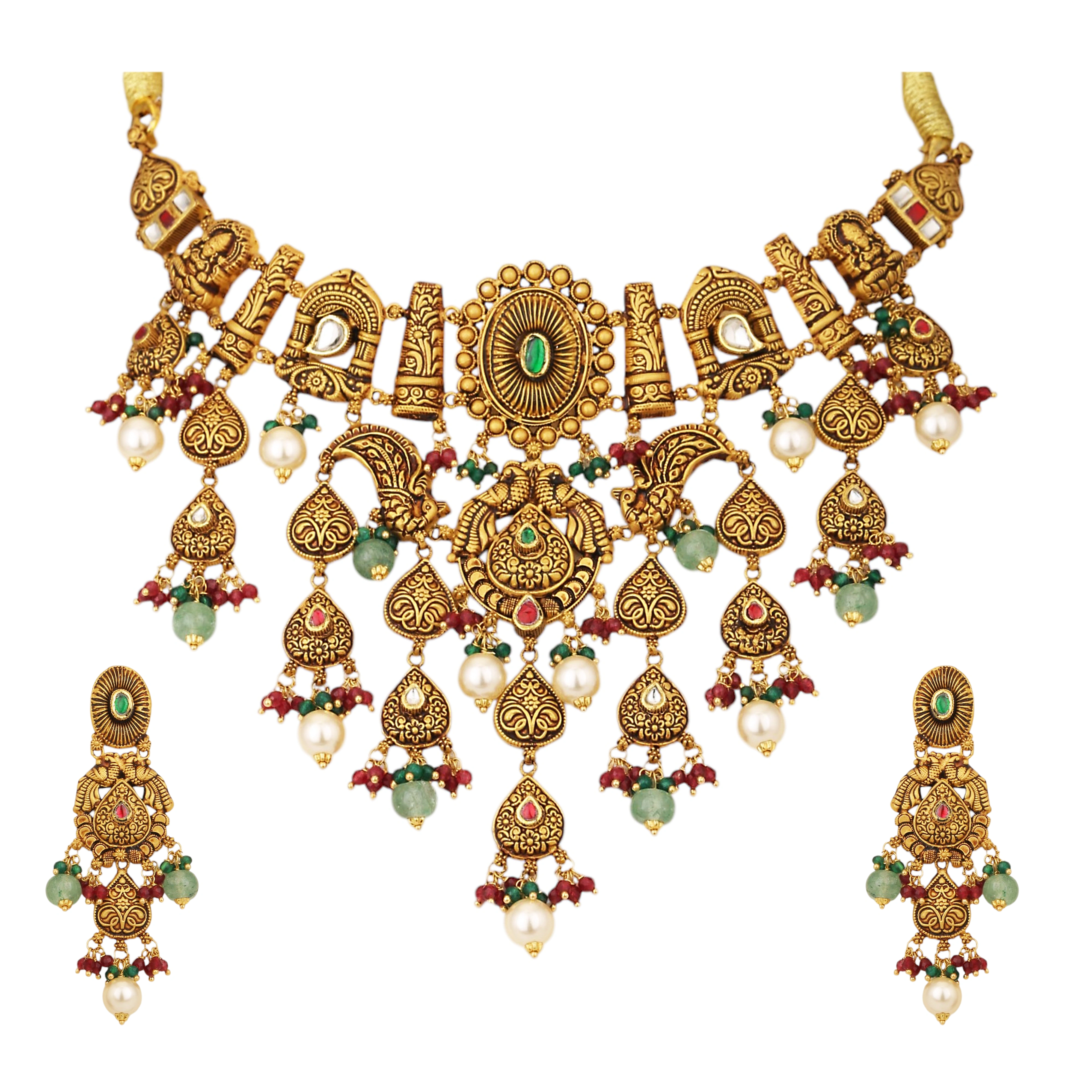 The GSS058411966 Gold Short Necklace Set