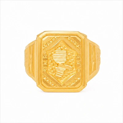 The GGR050311727 Gold Gents Ring