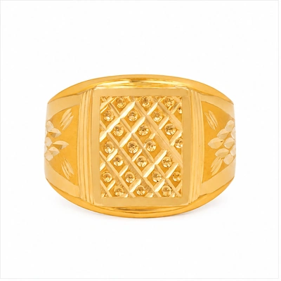 The GGR050311738 Gold Gents Ring