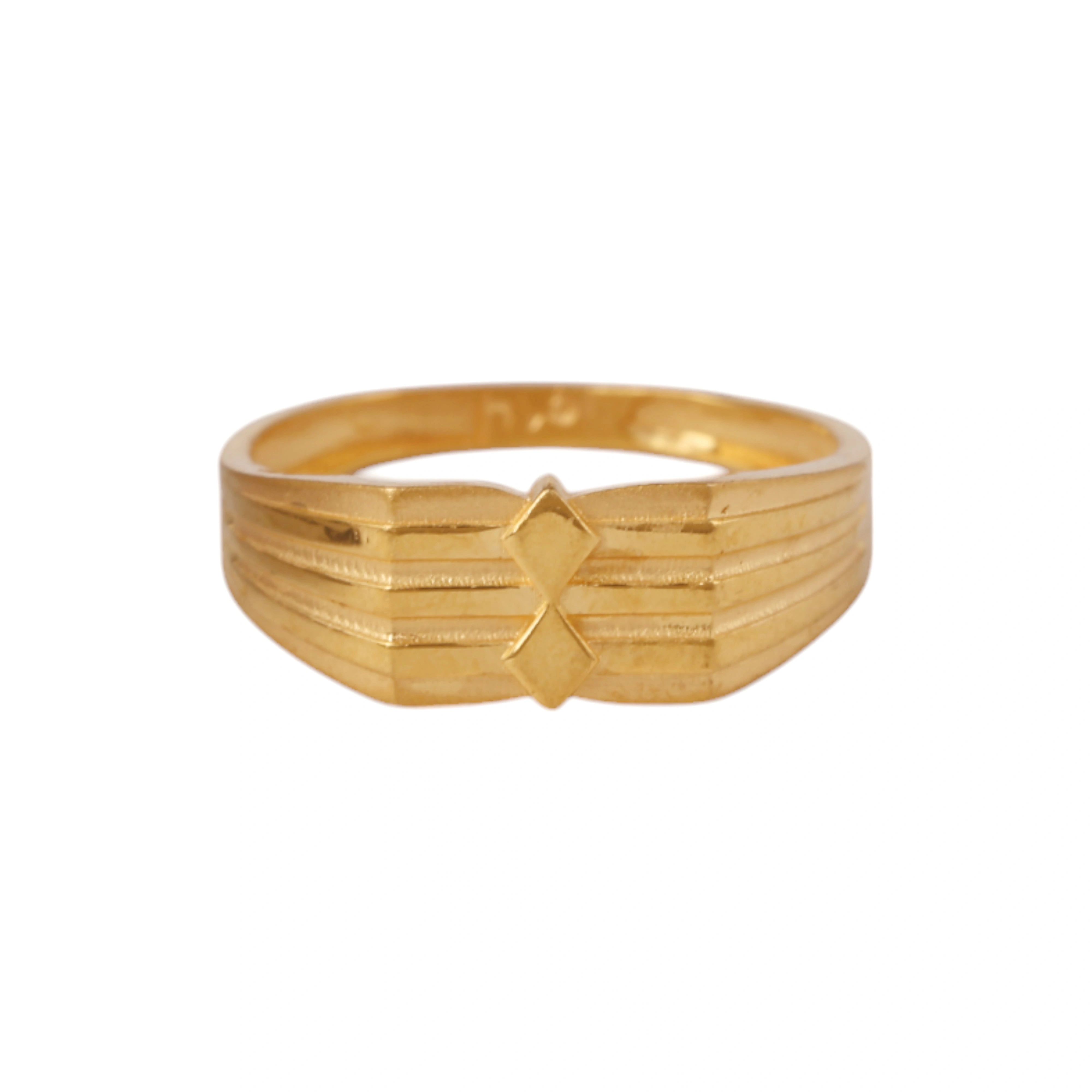 The GGR015210373 Gold Gents Ring