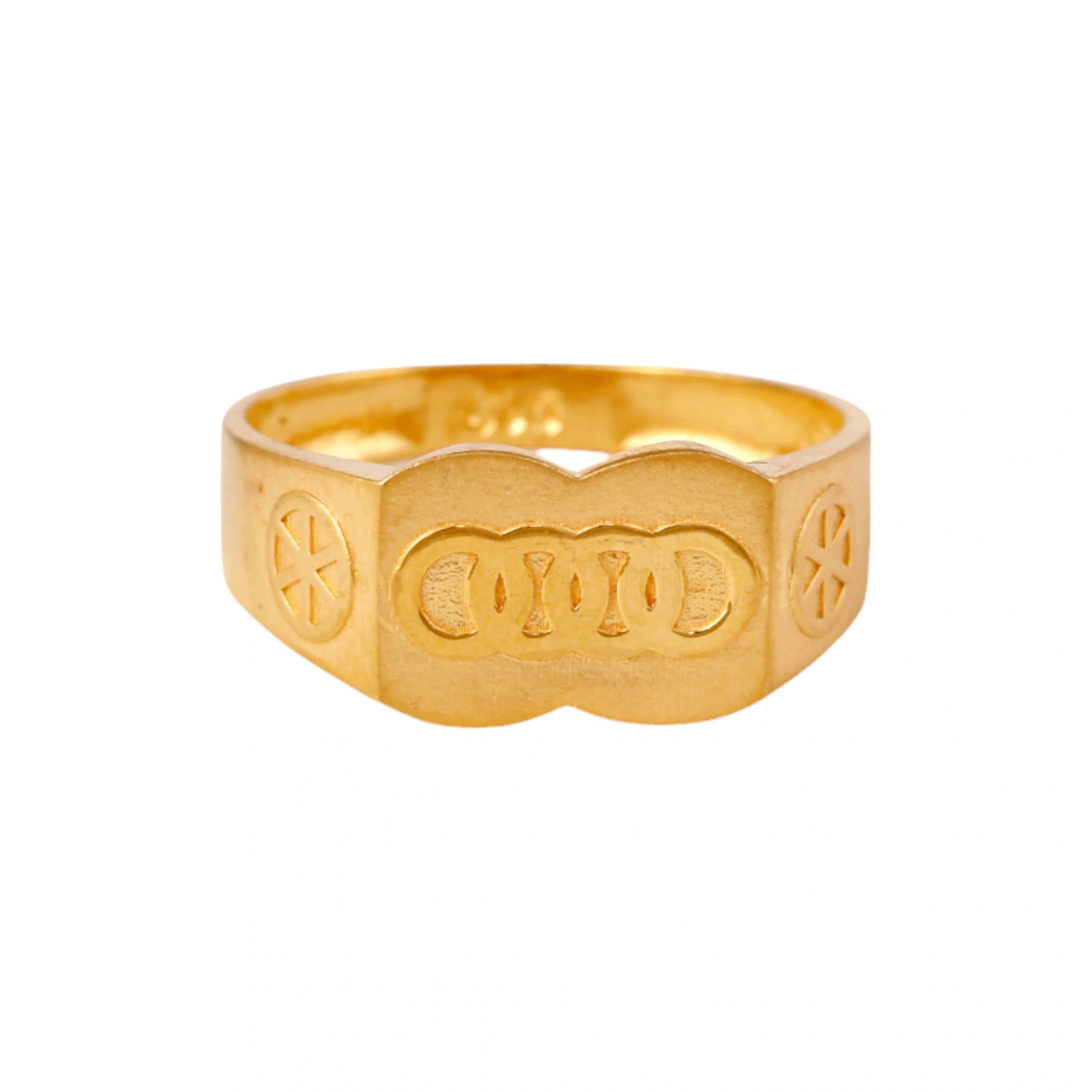 The GGR015210374 Gold Gents Ring
