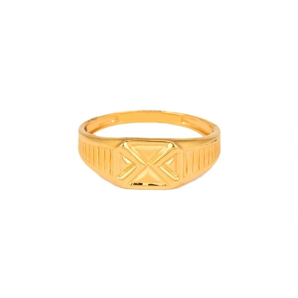 The GGR004211011 Gold Gents Ring