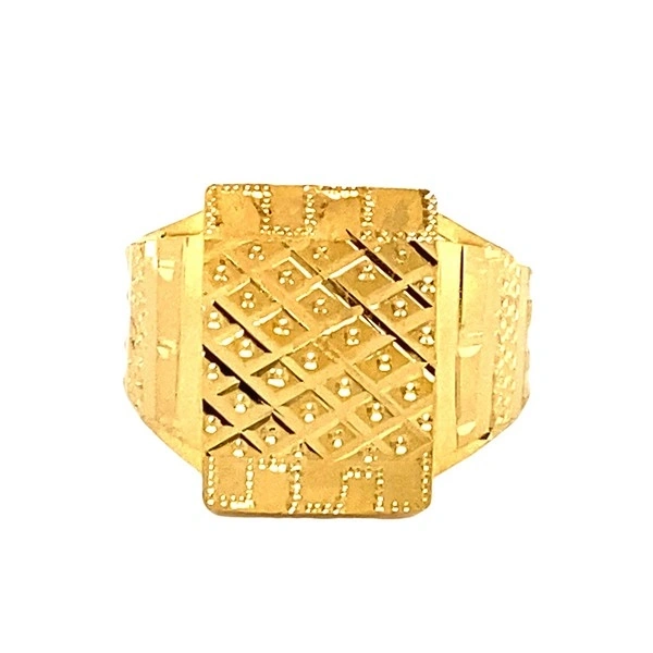 The GGR007700085 Gold Gents Ring