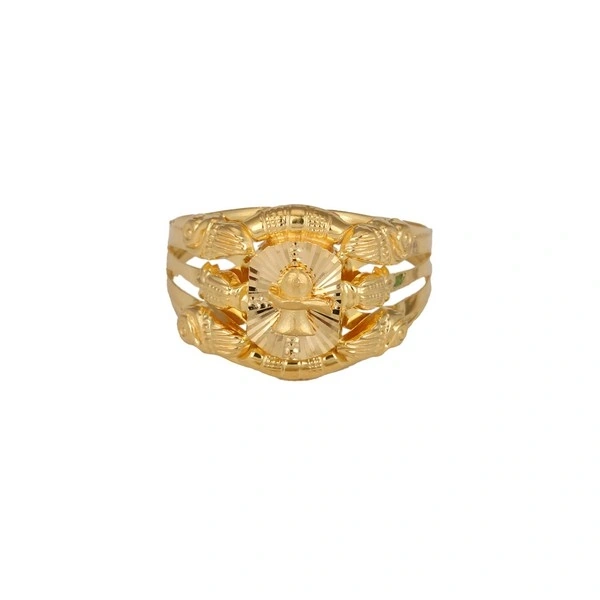 The GGR020213767 Gold Gents Ring