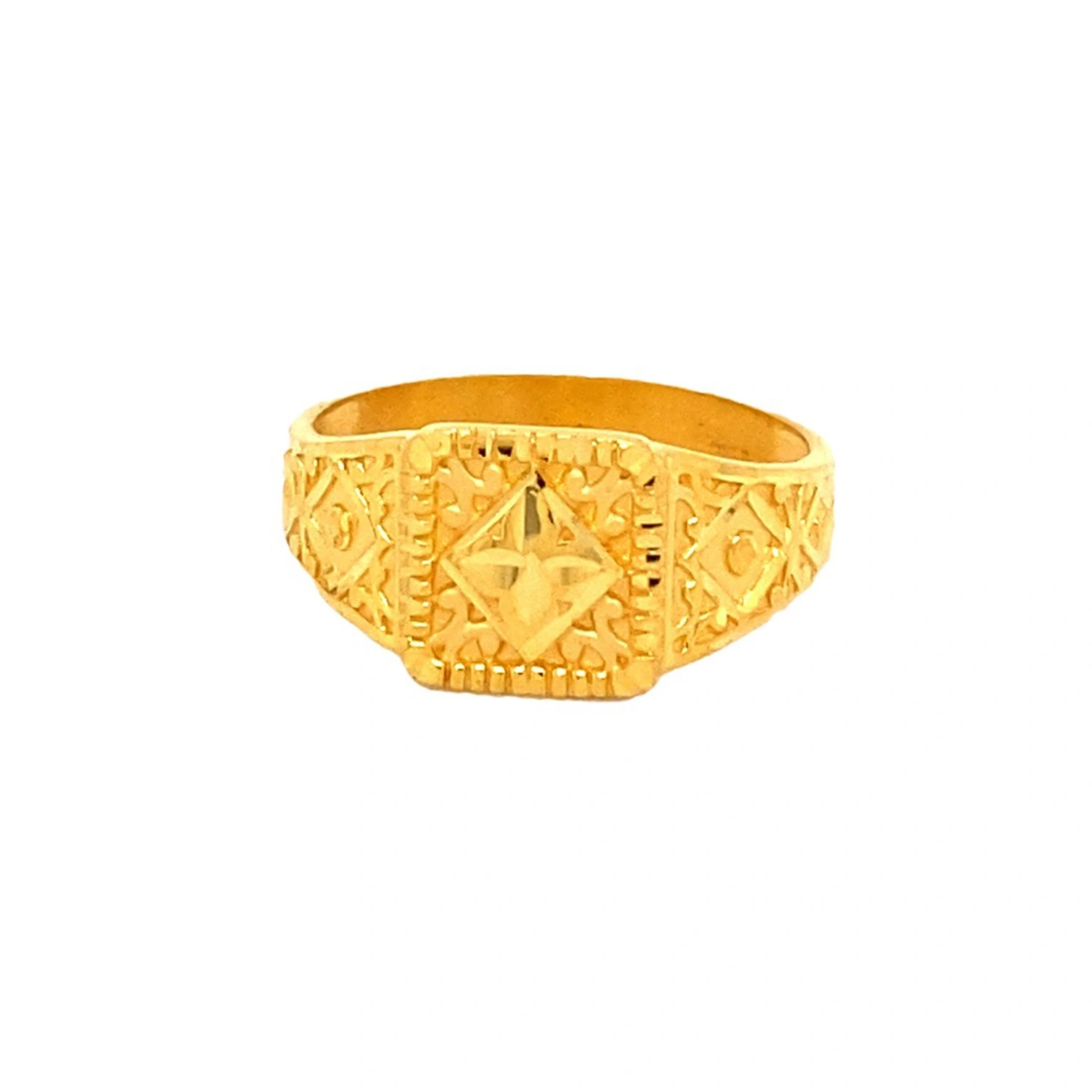 The GGR025413233 Gold Gents Ring