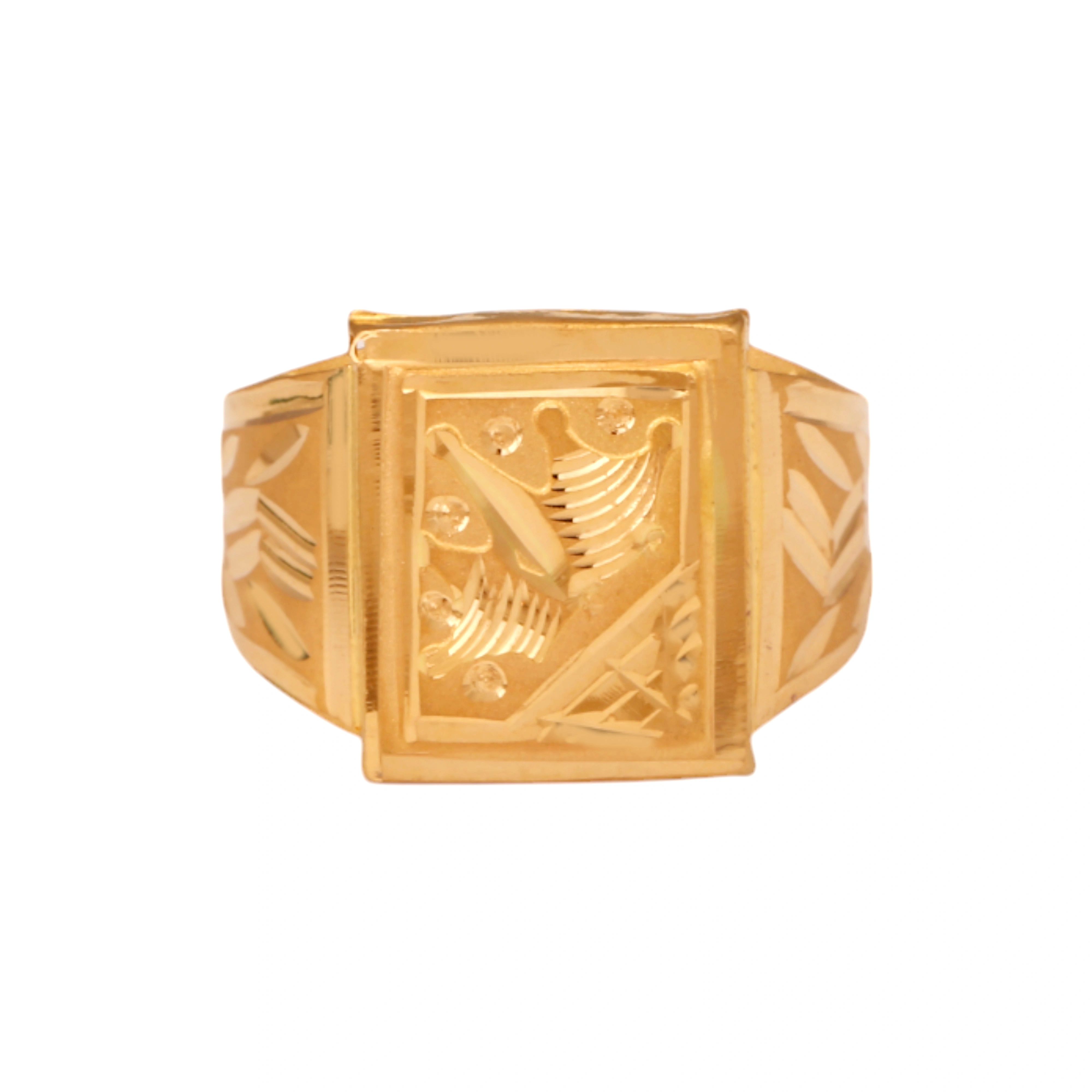The GGR006400261 Gold Gents Ring