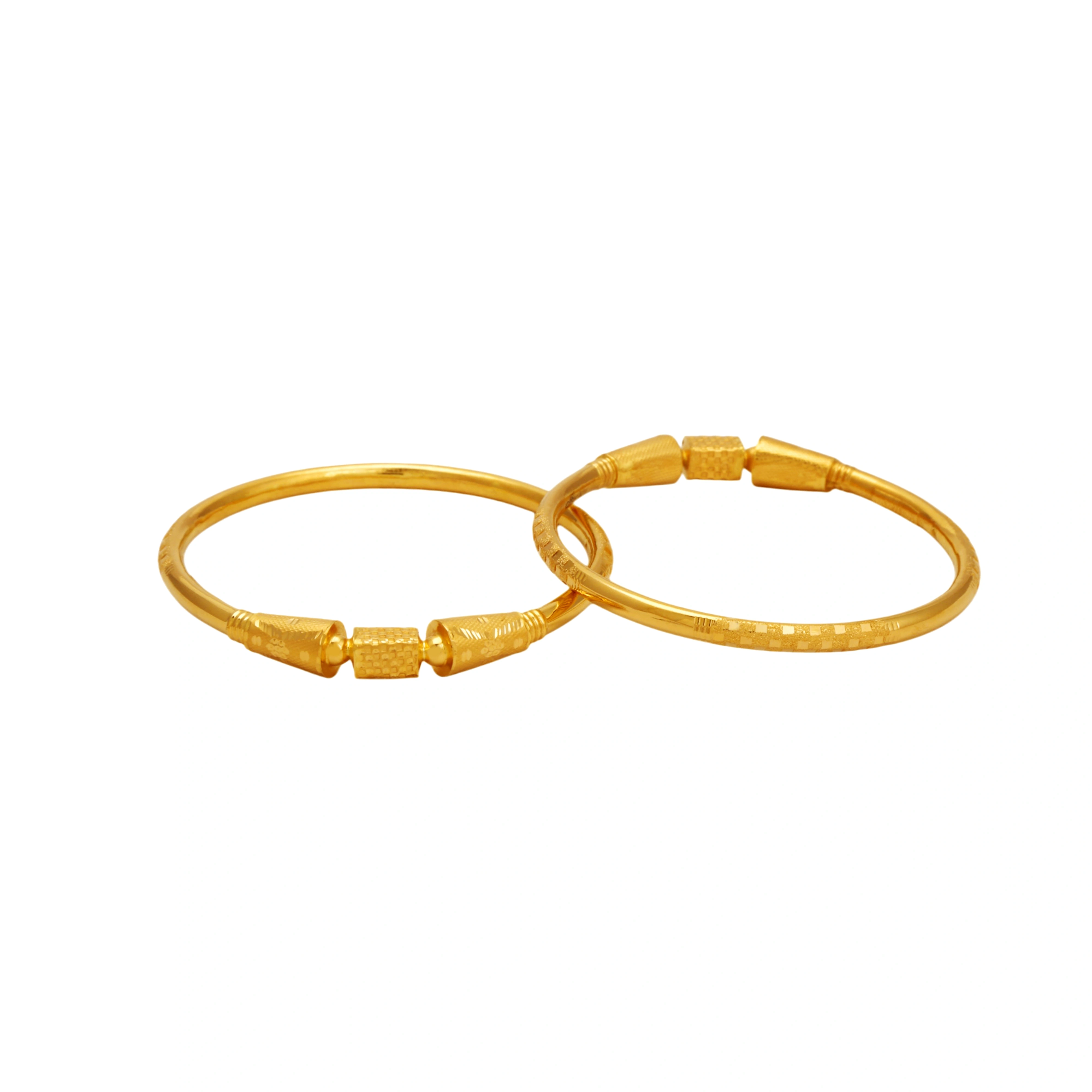 The GBG029000833 22KT Gold Bangle
