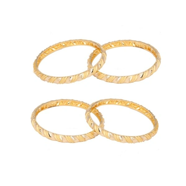 The GBG001610131 Gold Bangle