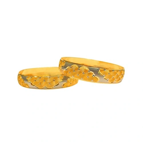 The GBG00344367 Gold Bangle