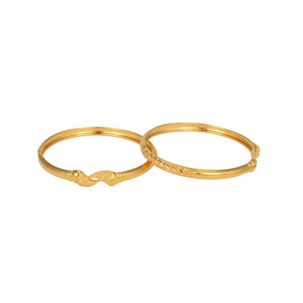 The GBG025612448 Gold Bangle